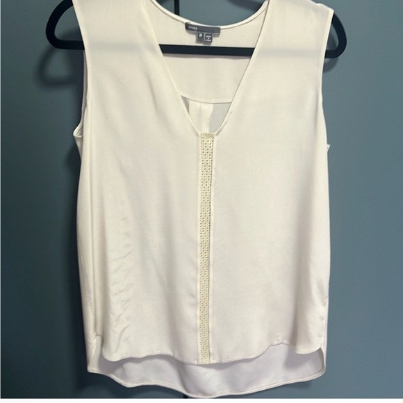 Vince Silk Sleeveless top Medium - Picture 3 of 3